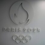 Olimpiadi di Parigi, un partito chiede il boicottaggio: è bufera